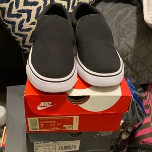 Wmns Nike court royals size 7